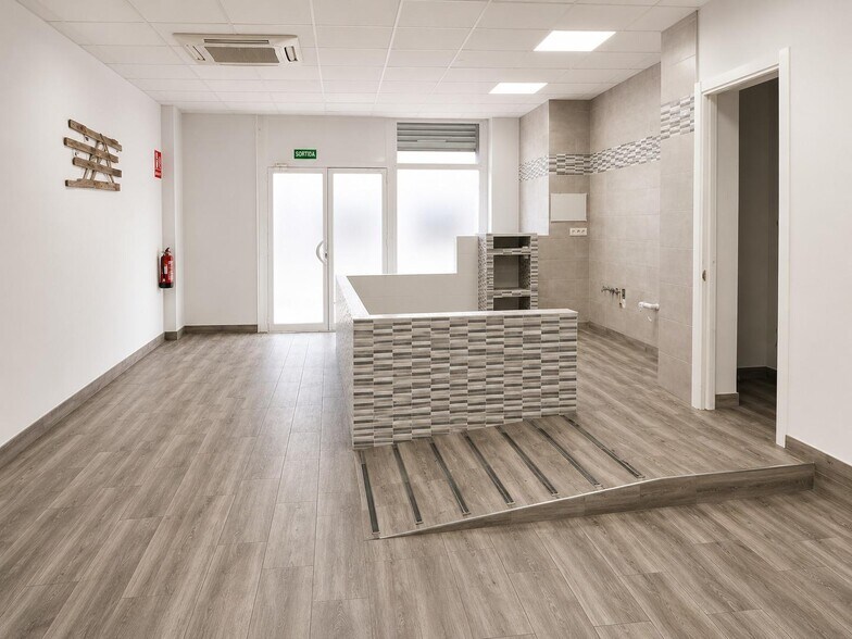 Immeuble residentiel dans Montbrió del Camp, Tarragona à vendre - Photo intérieure – Image 2 sur 5
