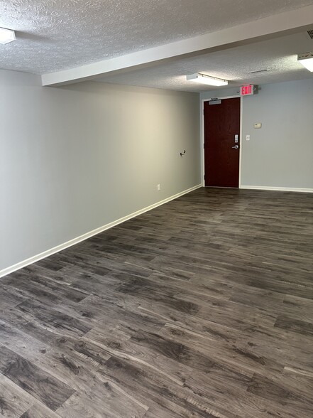 3310 Kent Rd, Stow, OH à louer - Photo de l’immeuble – Image 3 sur 8
