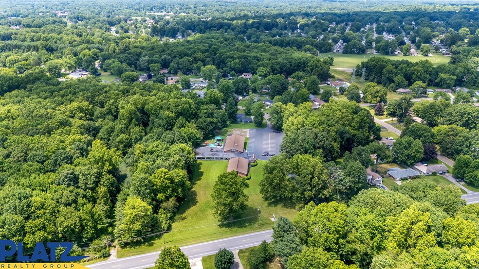 4570 Lockwood Blvd, Youngstown, OH à louer - Photo de l’immeuble – Image 3 sur 5