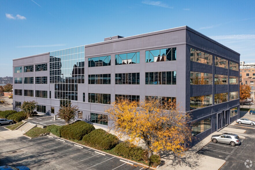 250 W Court St, Cincinnati, OH à louer - Photo principale – Image 1 sur 5