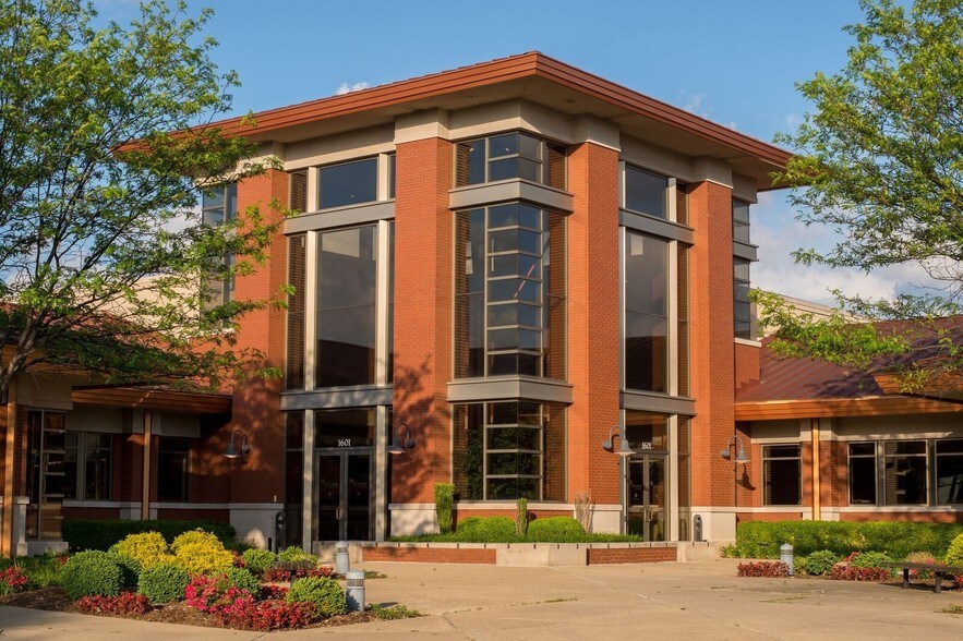 1601 Ups Dr, Louisville, KY à vendre - Photo de l’immeuble – Image 3 sur 27