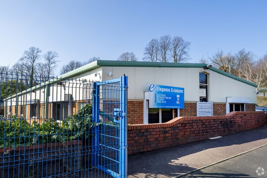 Coombswood Way, Halesowen à vendre - Photo principale – Image 1 sur 3