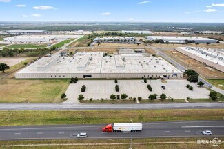 Plus de détails pour 2813 Central Fwy E, Wichita Falls, TX - Industriel/Logistique à vendre