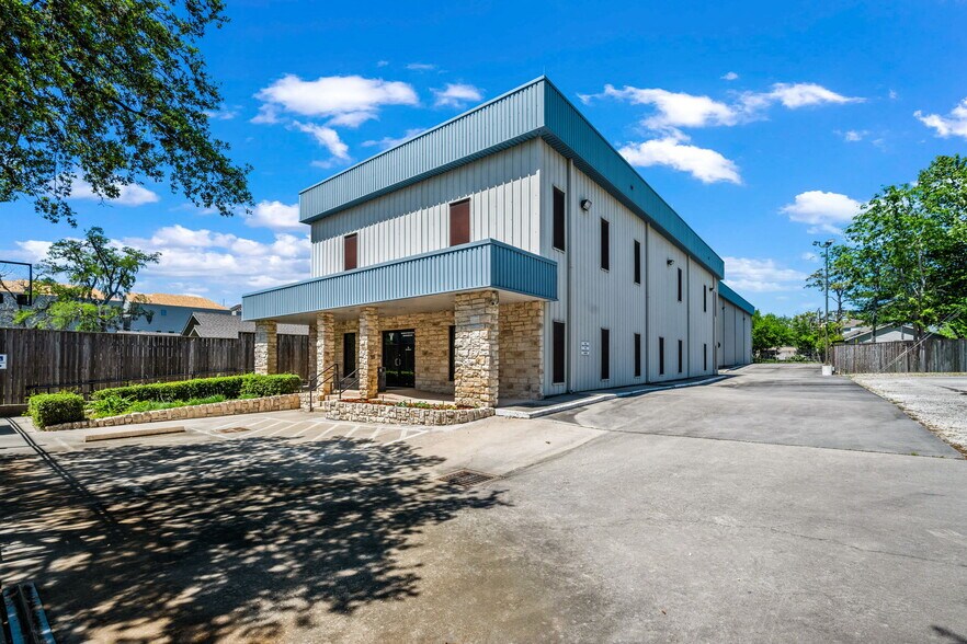 901 W 18th St, Houston, TX à vendre - Photo de l’immeuble – Image 3 sur 59
