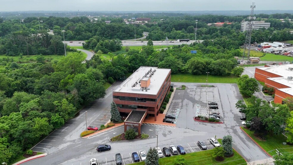 3421 Benson Ave, Baltimore, MD à vendre - Vidéo sur l’annonce professionnelle – Image 2 sur 30