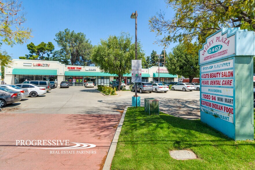 2407 Valley Blvd, Pomona, CA à louer - Photo de l’immeuble – Image 3 sur 11