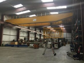 Local d’activités dans  à louer Photo intérieure– Image 2 sur 3