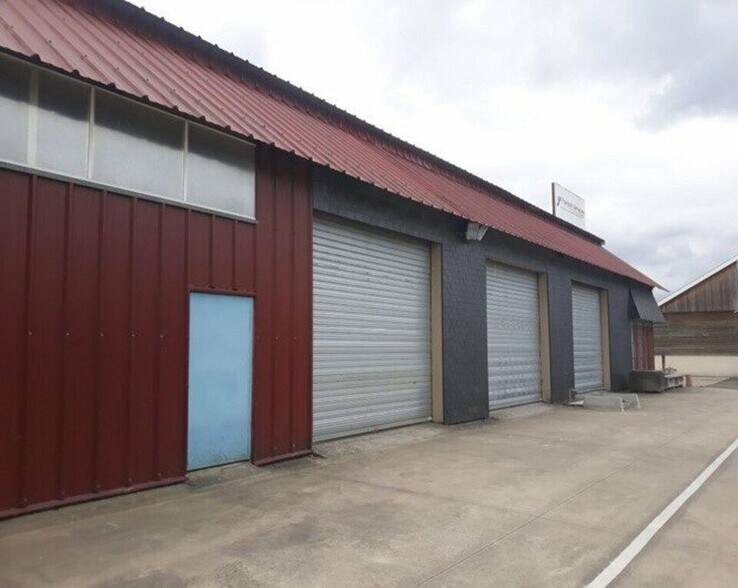 Industriel/Logistique dans Caudebec-lès-Elbeuf à louer - Photo de l’immeuble – Image 3 sur 3