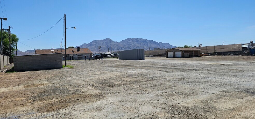 2929 Ringe Ln, Las Vegas, NV à louer - Photo de l’immeuble – Image 1 sur 5