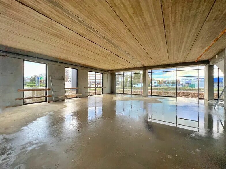 Local commercial dans Strasbourg à louer - Photo intérieure – Image 1 sur 5