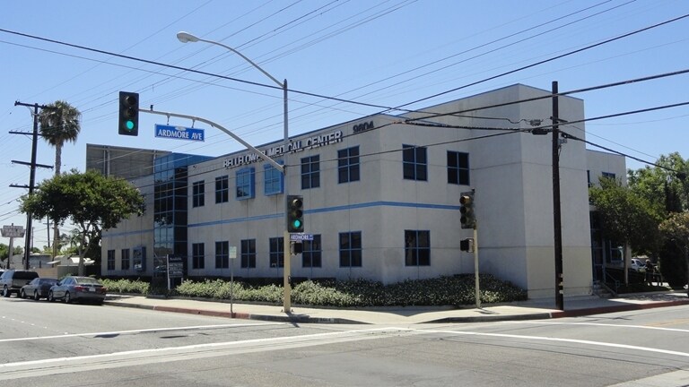 9604 Artesia Blvd, Bellflower, CA à louer - Photo de l’immeuble – Image 2 sur 5