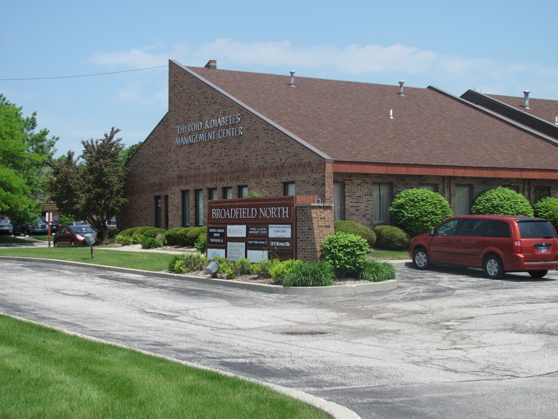 8903-8939 Broadway, Merrillville, IN à vendre - Photo de l’immeuble – Image 2 sur 12