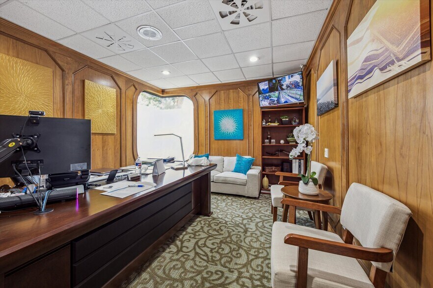 5455 Dashwood Dr, Bellaire, TX à vendre - Photo de l’immeuble – Image 3 sur 33