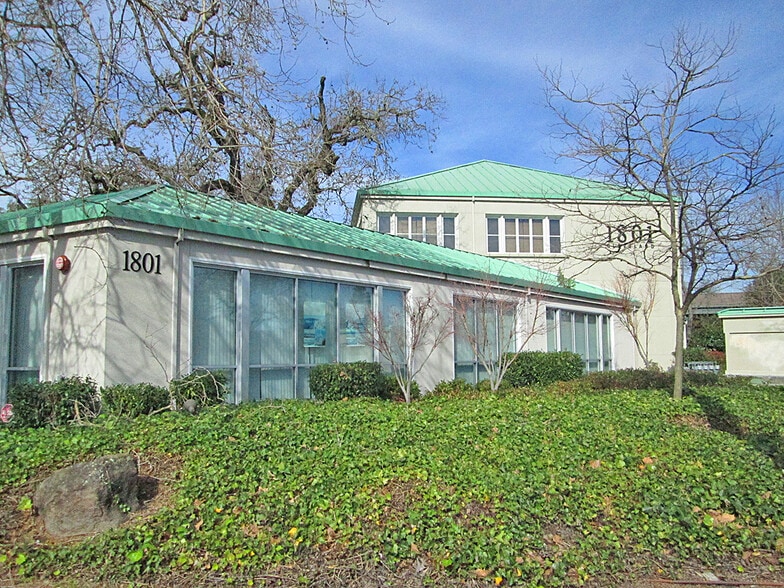 1801 Cleveland Ave, Santa Rosa, CA à louer - Photo de l’immeuble – Image 1 sur 1