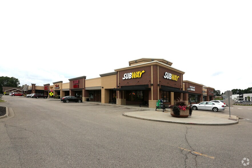 750 Highway 110, Mendota Heights, MN à louer - Photo de l’immeuble – Image 3 sur 5