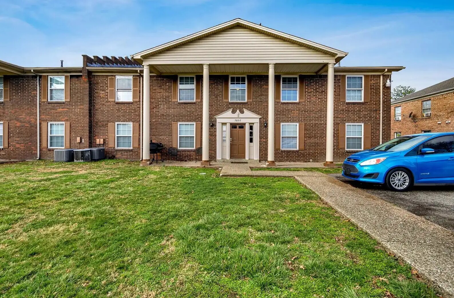 7602-7604 Garrison Rd, Louisville, KY à vendre Photo principale– Image 1 sur 5