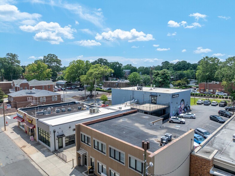 1426 E 4th St, Charlotte, NC à louer - Photo de l’immeuble – Image 2 sur 7