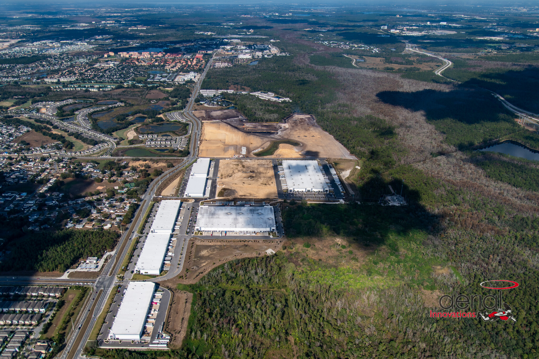 N Old Lake Wilson Rd, Kissimmee, FL à louer Photo de l’immeuble– Image 1 sur 1