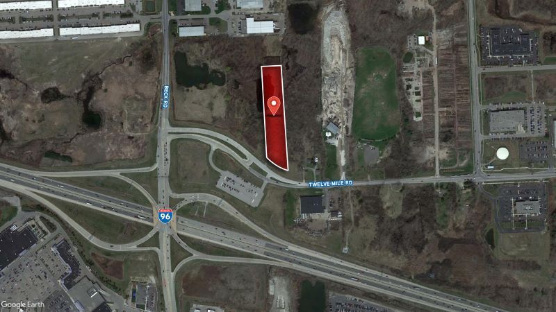 47000 W 12 Mile Rd, Wixom, MI à vendre - Photo principale – Image 1 sur 2
