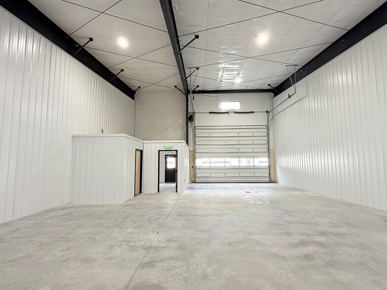 767 Hawthorne Ave, Ponderay, ID à louer - Photo de l’immeuble – Image 3 sur 8