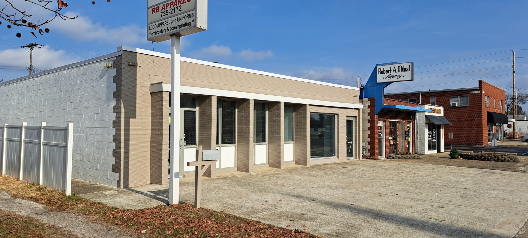 5324-5326 W 16th St, Indianapolis, IN à louer Photo de l’immeuble– Image 1 sur 8