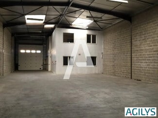 Plus de détails pour Local d'activités à louer