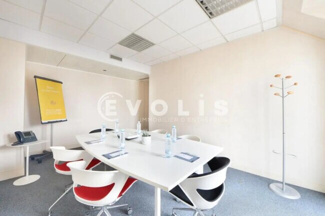 Plus de détails pour Bureau à louer