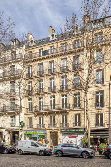 Local commercial dans Paris à louer - Photo principale – Image 1 sur 3