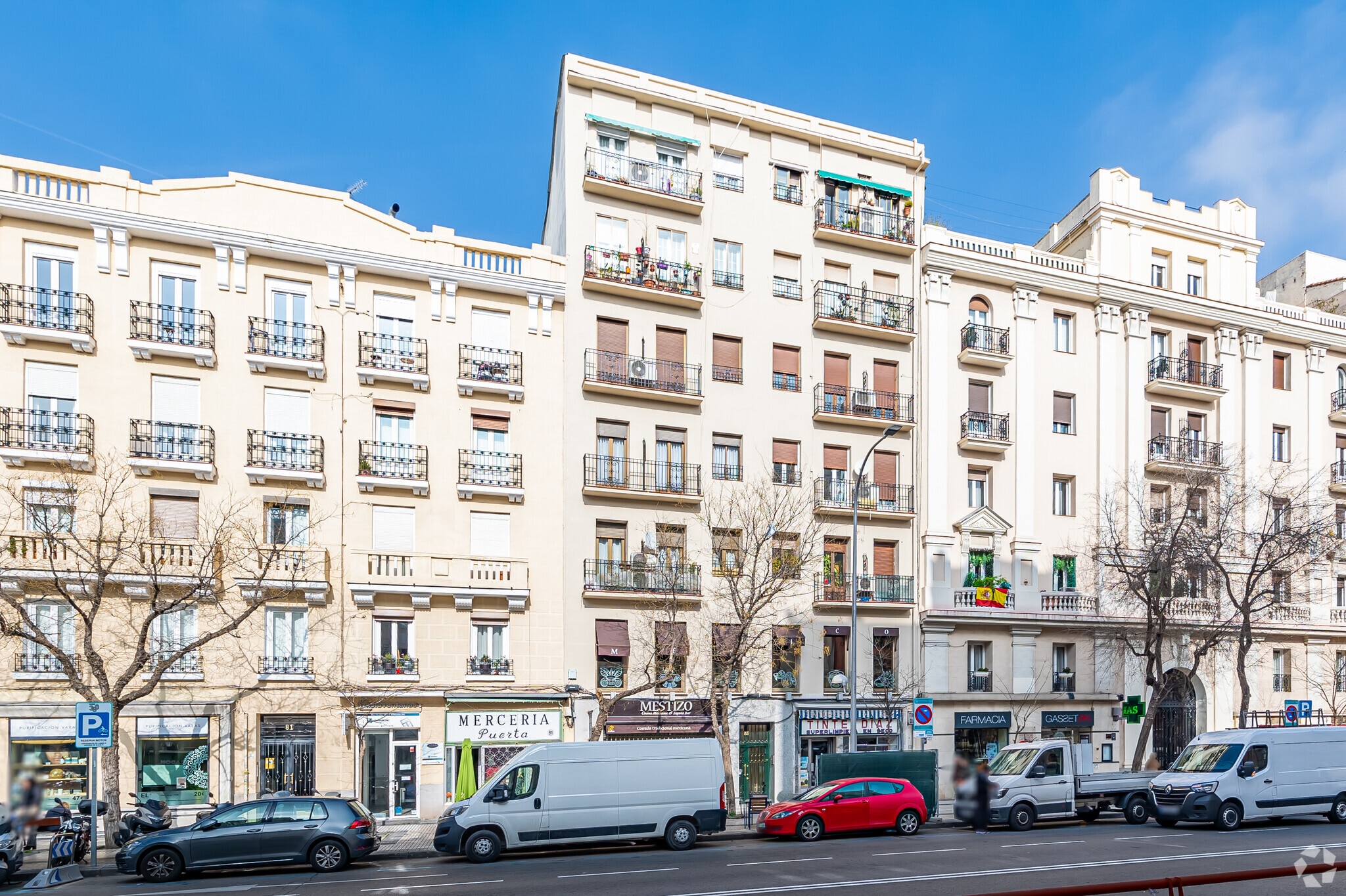 Local commercial dans Madrid, Madrid à louer Photo principale– Image 1 sur 2