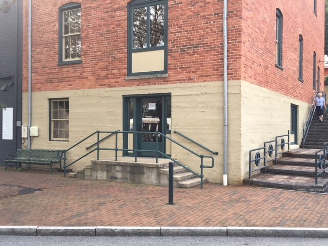 29 Byers St, Staunton, VA à louer Photo de l’immeuble– Image 1 sur 2
