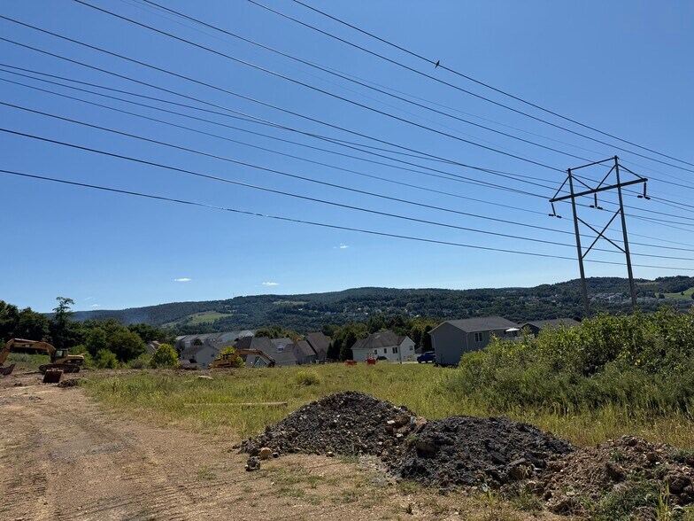 113 Summit Ridge Ave, Morgantown, WV à vendre - Photo de l’immeuble – Image 2 sur 6