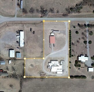 Plus de détails pour 908 E Apache Trail Rd, Apache, OK - Spécialisé à vendre