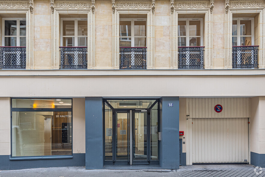 Espace de coworking dans Paris à louer - Photo de l’immeuble – Image 2 sur 3