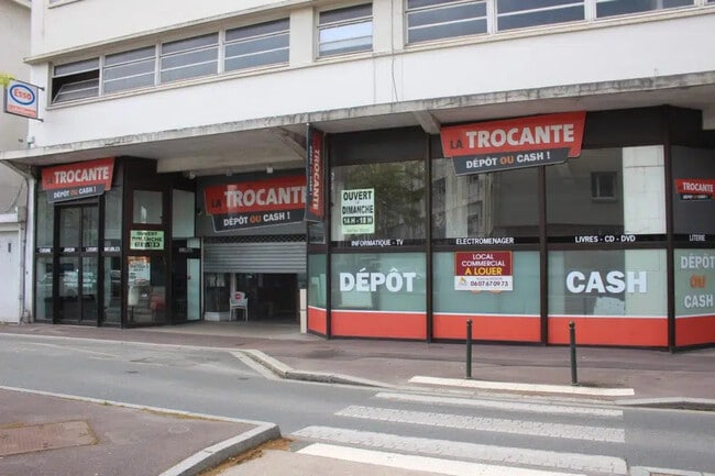 Plus de détails pour Local commercial à vendre