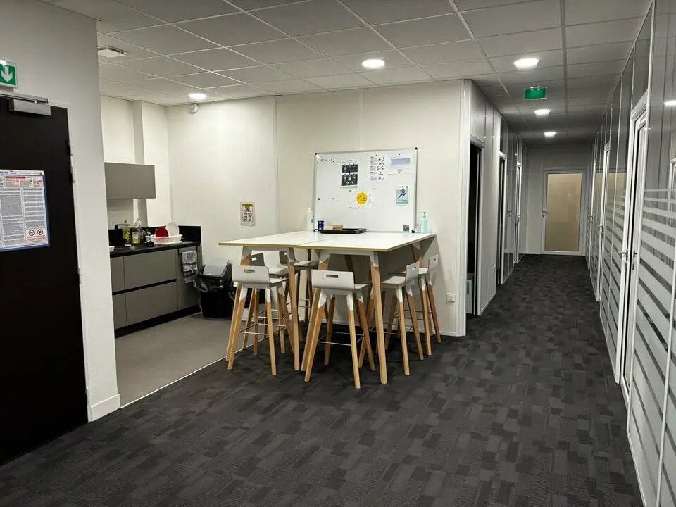 Bureau dans Reims à louer Photo intérieure– Image 1 sur 9