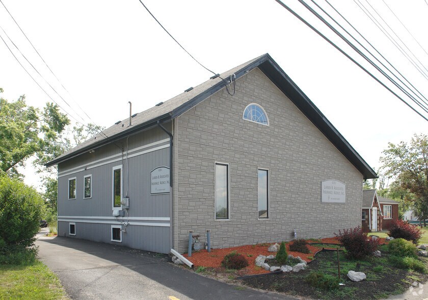 6351 Transit Rd, Lancaster, NY à vendre - Photo principale – Image 1 sur 17