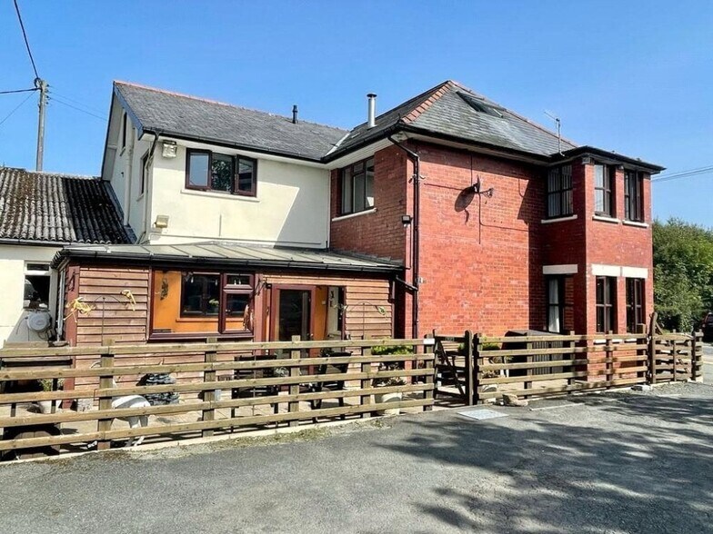 Crossgates, Llandrindod Wells à vendre - Photo de l’immeuble – Image 2 sur 8