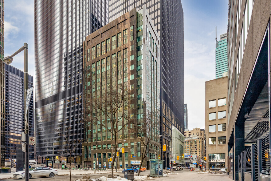 222 Bay St, Toronto, ON à louer - Photo de l’immeuble – Image 1 sur 5