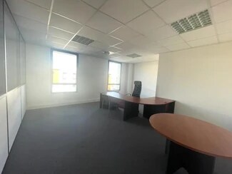 Plus de détails pour Rue Hans List, Croissy-sur-Seine - Bureau à louer