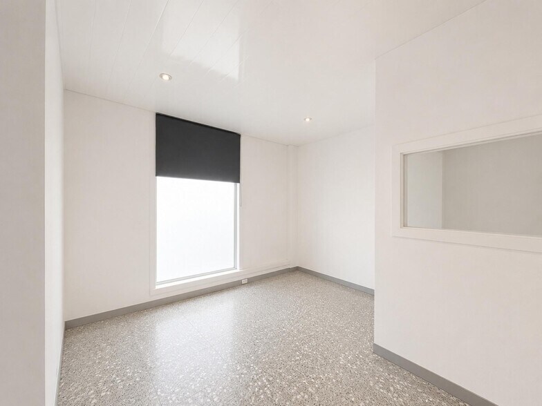 Immeuble residentiel dans Sabadell, Barcelona à vendre - Photo intérieure – Image 2 sur 3