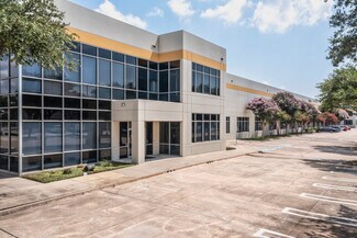 Plus de détails pour 1703 N Plano Rd, Richardson, TX - Local d'activités à louer