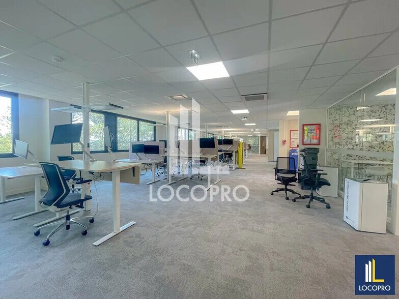 Bureau dans Aix-en-Provence à louer - Photo de l’immeuble – Image 2 sur 6