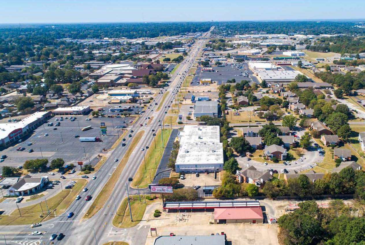 6225 Atlanta Hwy, Montgomery, AL à vendre Photo de l’immeuble– Image 1 sur 3