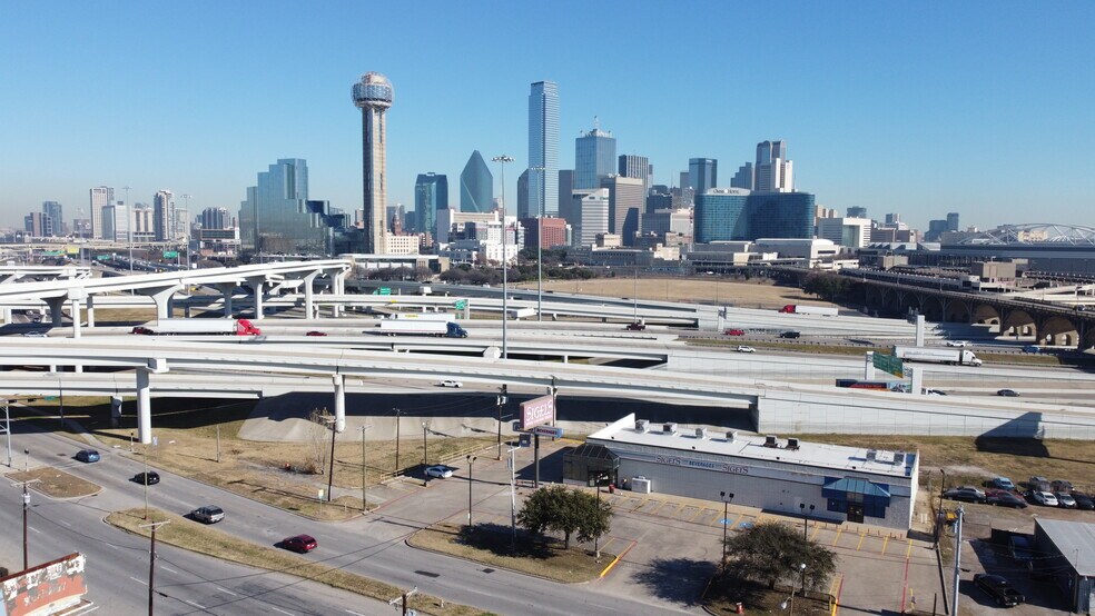 518 S Riverfront Blvd, Dallas, TX à louer - Photo de l’immeuble – Image 1 sur 2