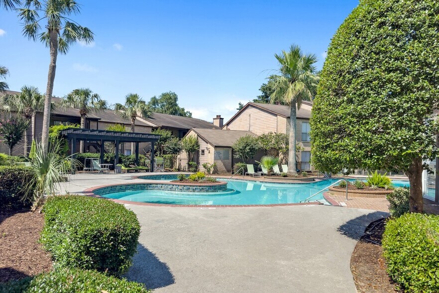 3131 Hayes Rd, Houston, TX à vendre - Photo de l’immeuble – Image 2 sur 62