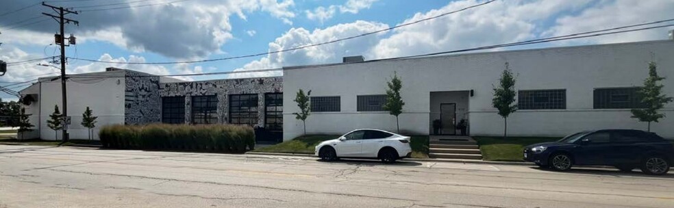 610 E Judd St, Woodstock, IL à vendre - Photo de l’immeuble – Image 2 sur 18