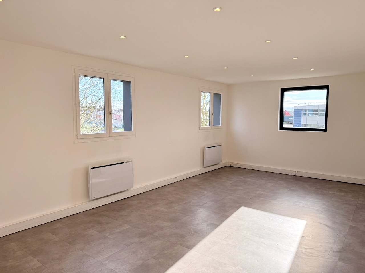 380 Avenue Blaise Pascal, Moissy-Cramayel à louer Photo intérieure– Image 1 sur 4