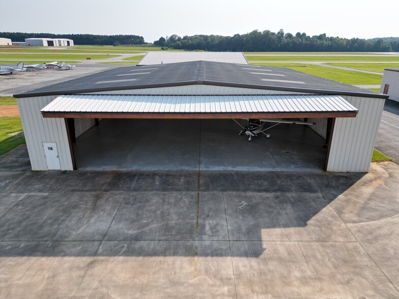 115 Airport Road, Newnan, GA à louer - Photo de l’immeuble – Image 2 sur 4