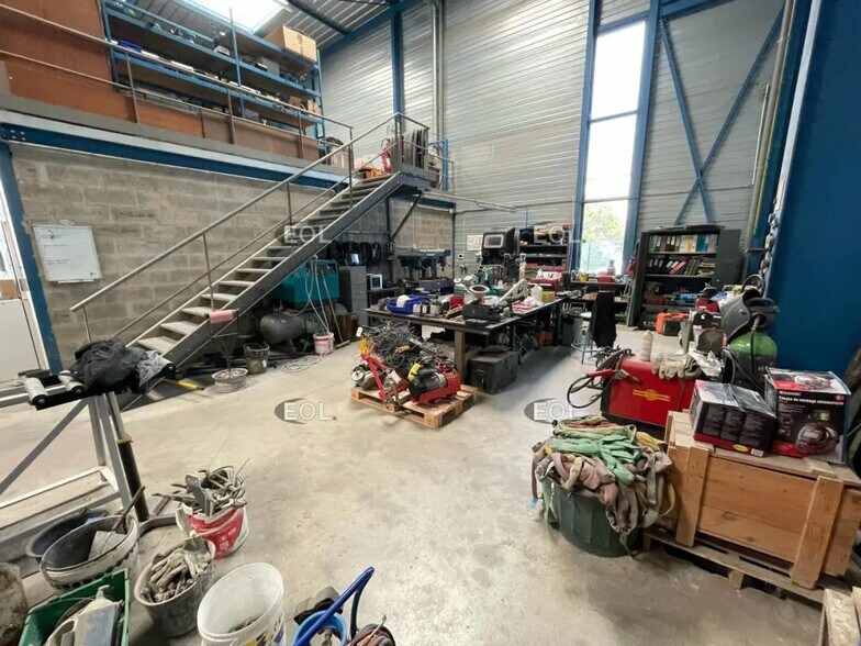 Local d'activités dans Herblay-sur-Seine à vendre - Photo de l’immeuble – Image 3 sur 12