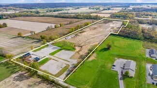 Plus de détails pour 8635 Blackbird Ln, Thornville, OH - Spécialisé à vendre